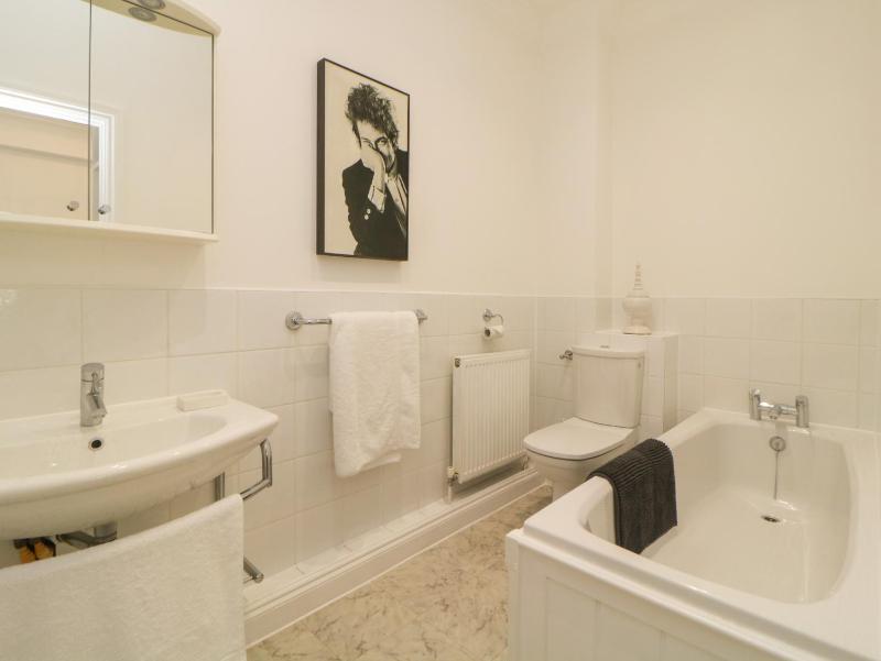 Brompton Gardens - image 8
