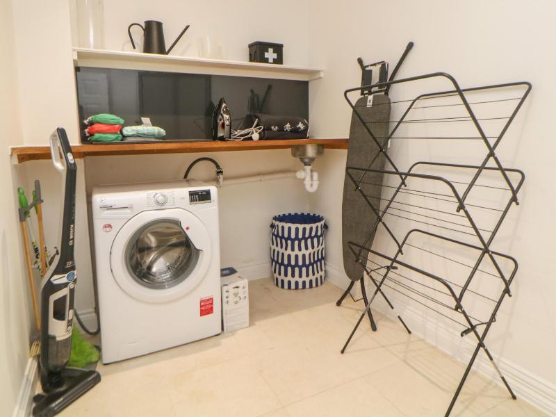 Brompton Gardens - image 27