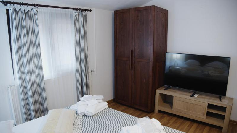 Apartment image 3