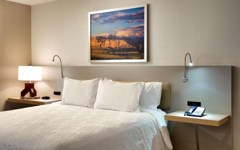 King Room image 3