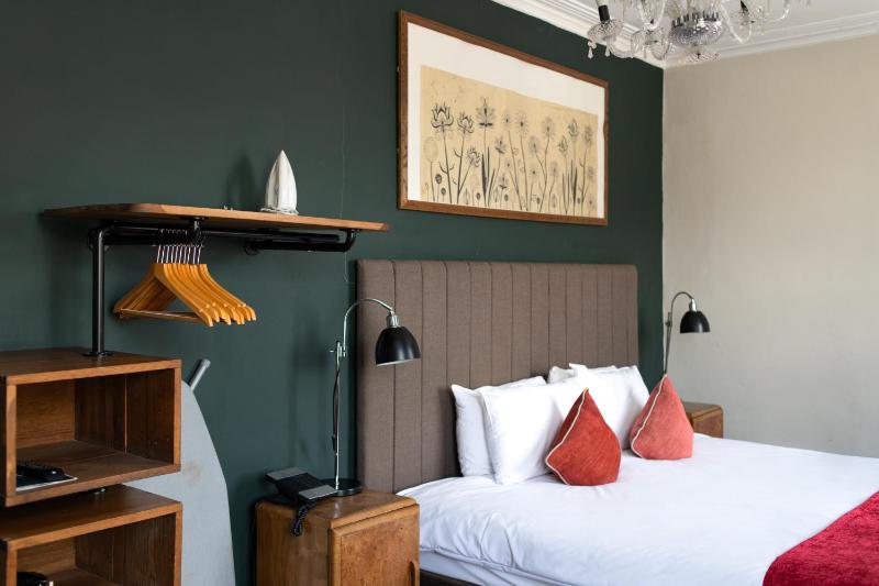 Executive Double Room image 3