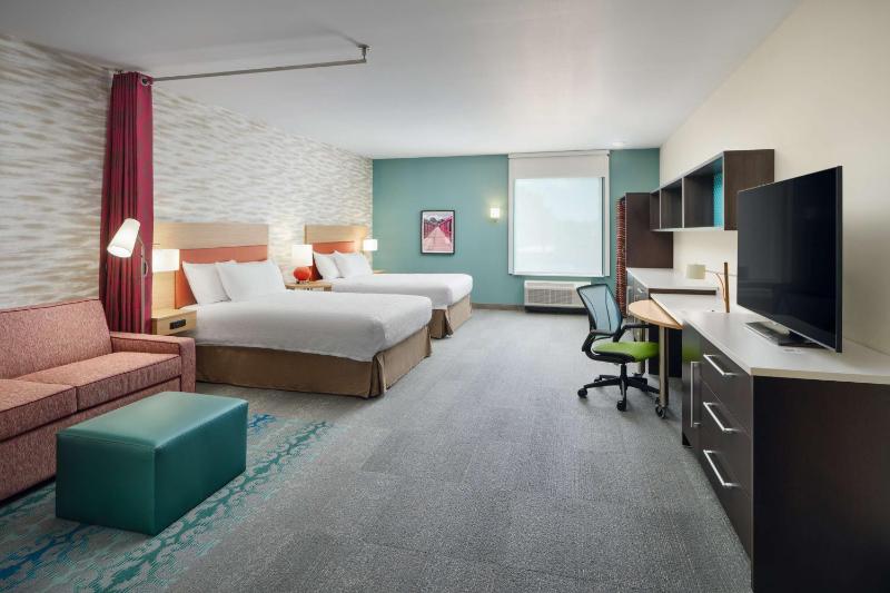 Studio Suite with Two Queen Beds and Tub - Mobility Access image 4