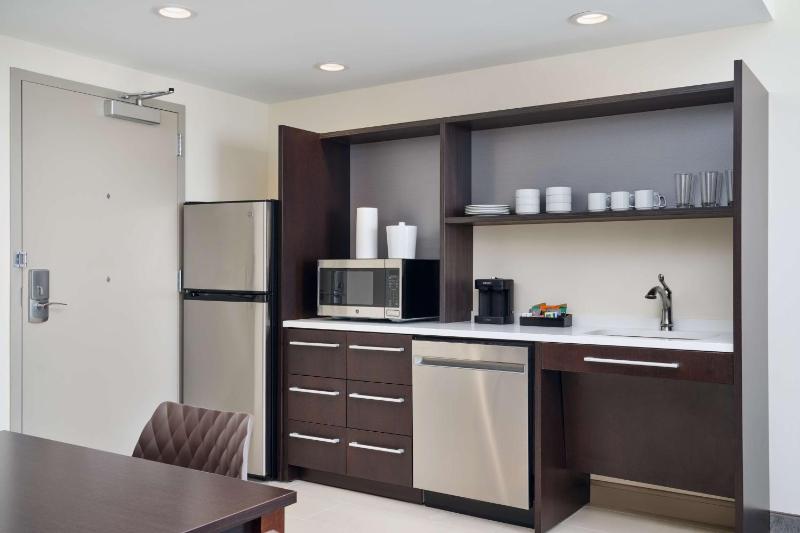 King Suite with Roll-In Shower - Mobility Accessible  image 2