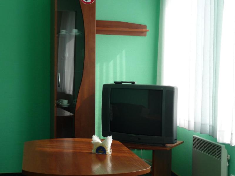 Two-Bedroom Suite image 2