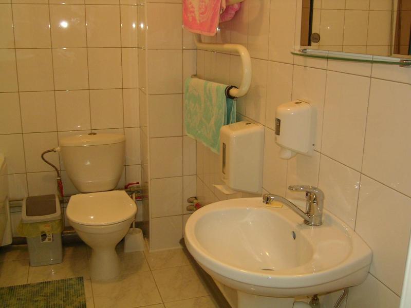 Triple Room with Shower image 3