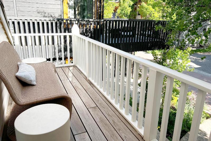 425 Depot Ave home - image 4