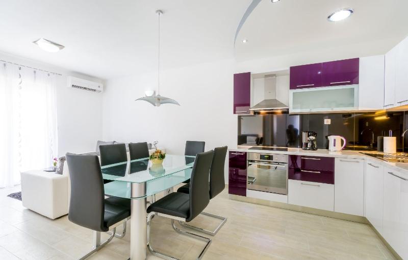 Two-Bedroom Apartment image 3