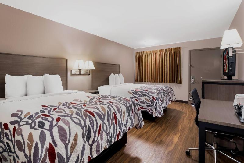 Deluxe Room with Two Queen Beds Disability Access Smoke Free image 3