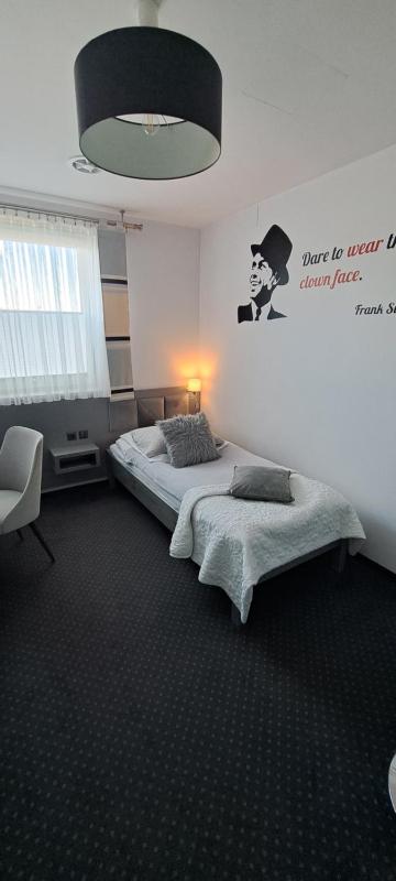 Comfort Single Room image 3