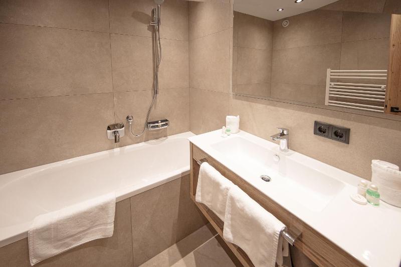 Triple Room image 3