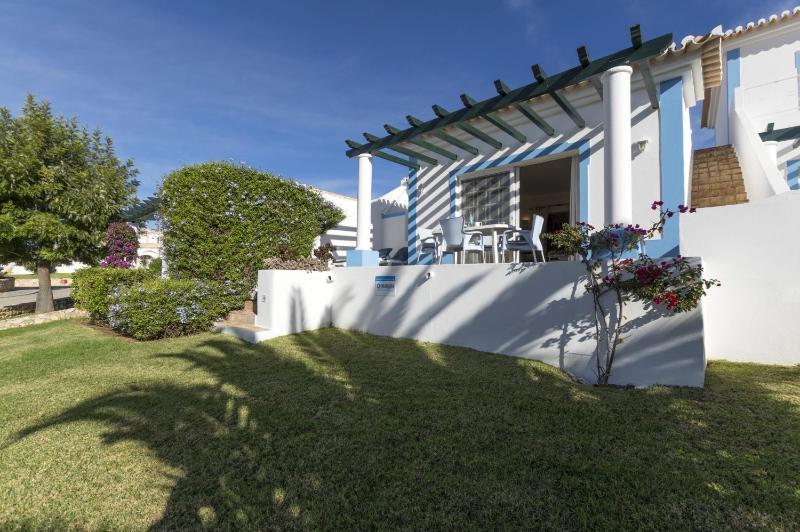 Two-Bedroom Villa with Garden View image 3