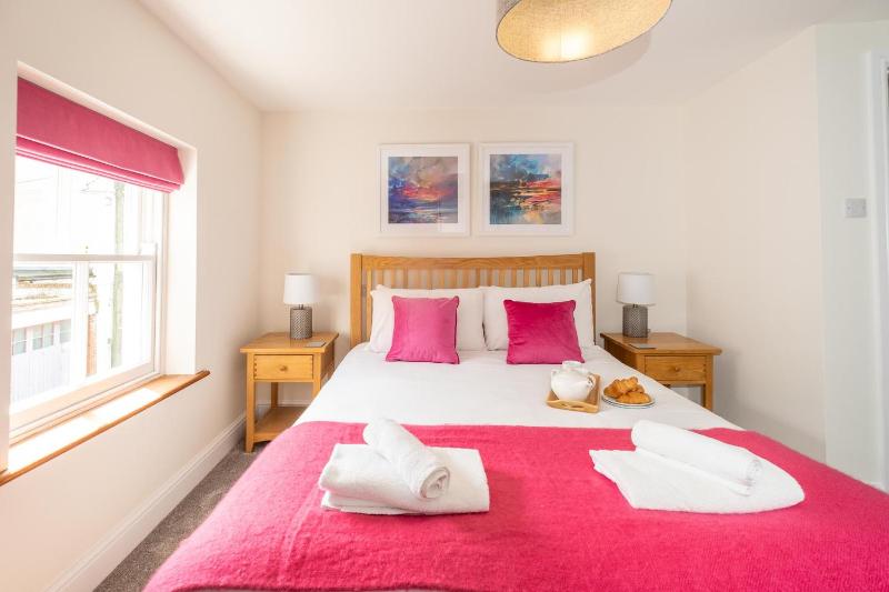Avocet Cottage - image 34