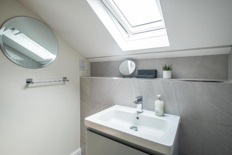Avocet Cottage - image 22