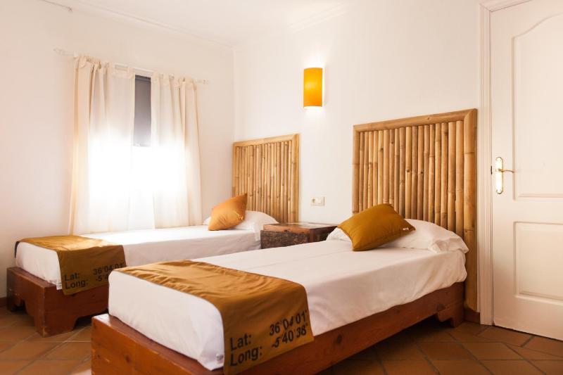 Quadruple Room image 3