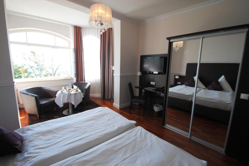 Promenade Double Room with Sea View image 4