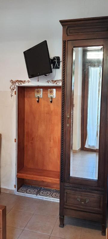 Double or Twin Room image 2