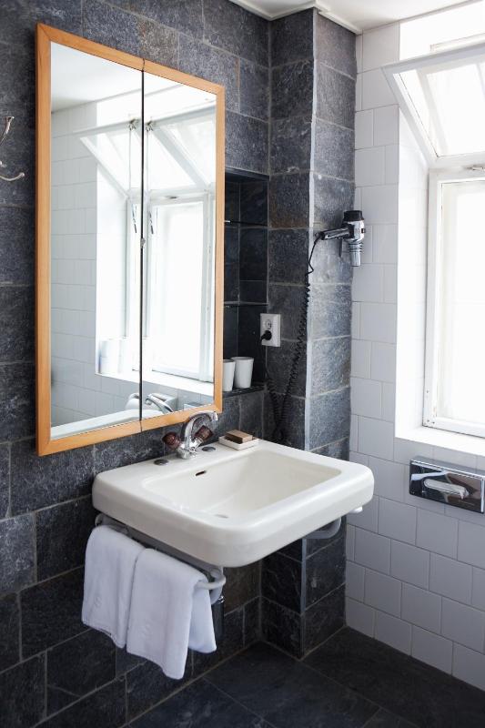 Classic Suite II image 1