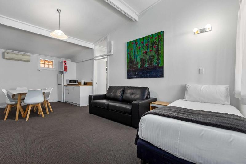 Econo Lodge East Adelaide - image 2