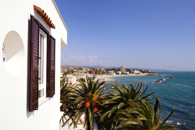 Superior Double Room with Sea View image 2