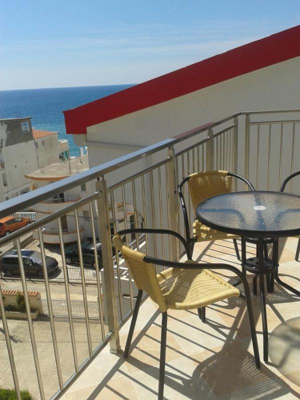 One-Bedroom Apartment (3 Adults) image 4