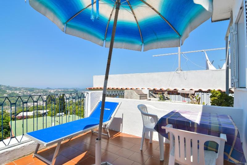 Deluxe Double Room with Sea View image 4