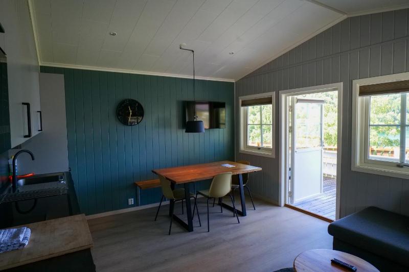 Deluxe Bungalow with Sea View image 2