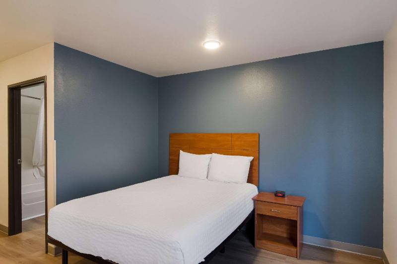 Standard Double Room - Non-Smoking image 1