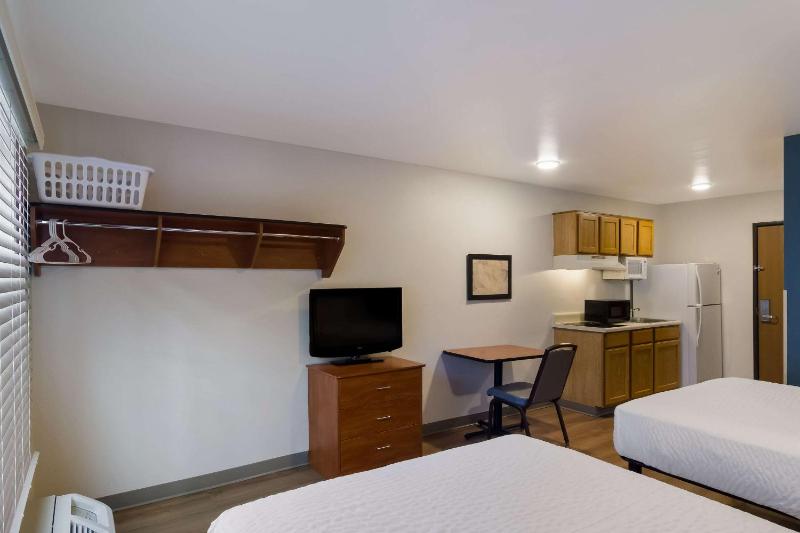 Standard Double Room with Sofa - Non-Smoking image 3