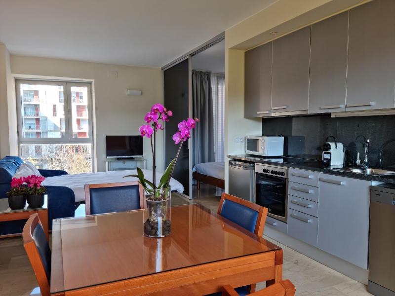One-Bedroom Apartment (2 Adults + 2 Children) image 4