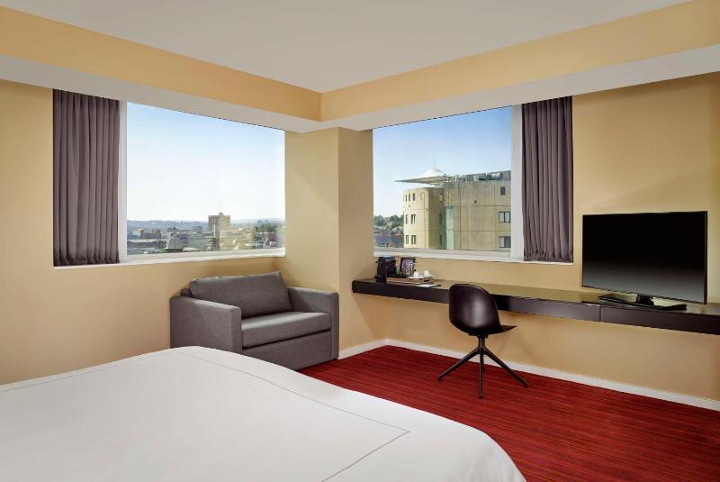 Executive Double Room image 1