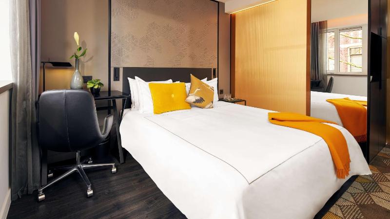 Superior Queen Room image 1