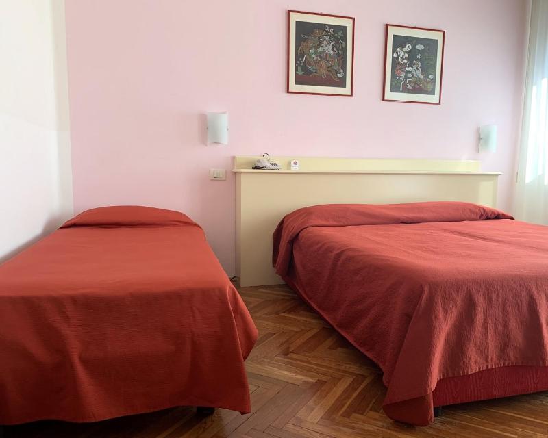 Triple Room image 4
