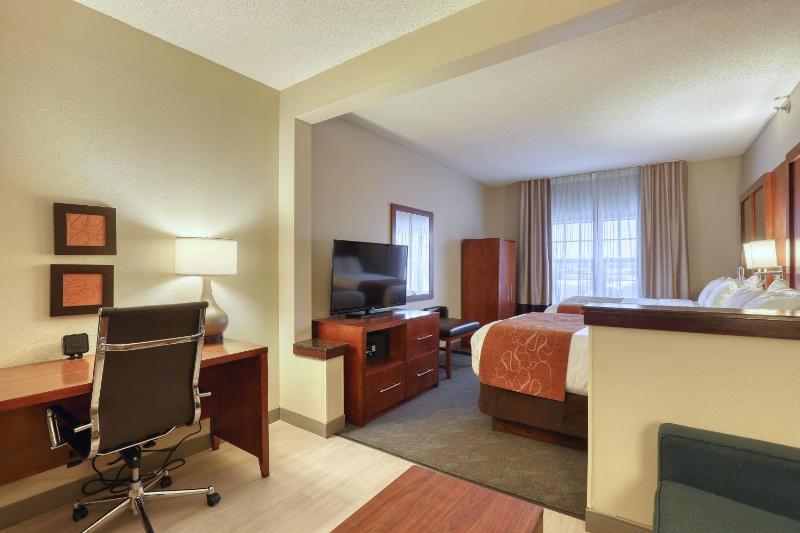  Double Suite with Two Double Beds - Non-Smoking image 4