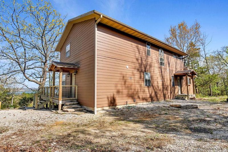 Three-Bedroom Holiday Home  image 3