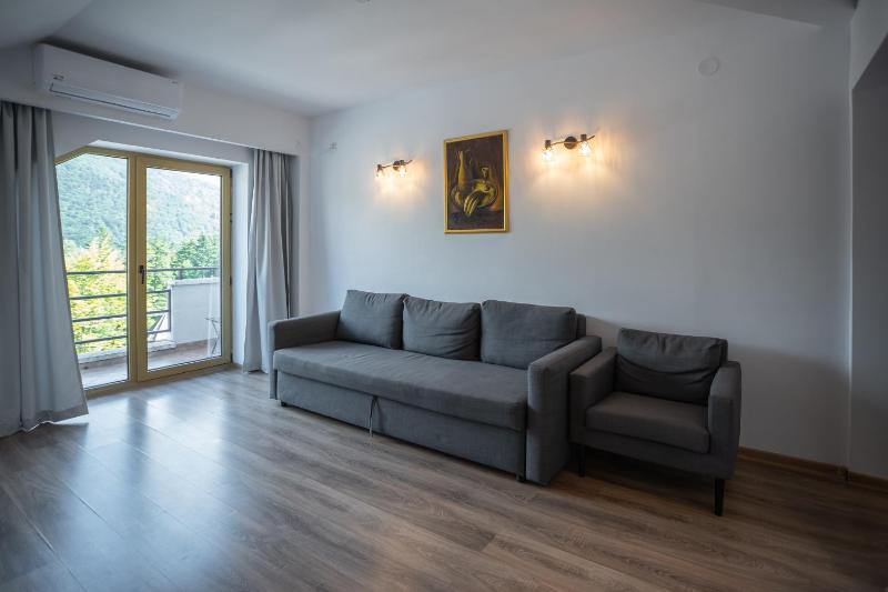 Family Suite with Balcony image 1