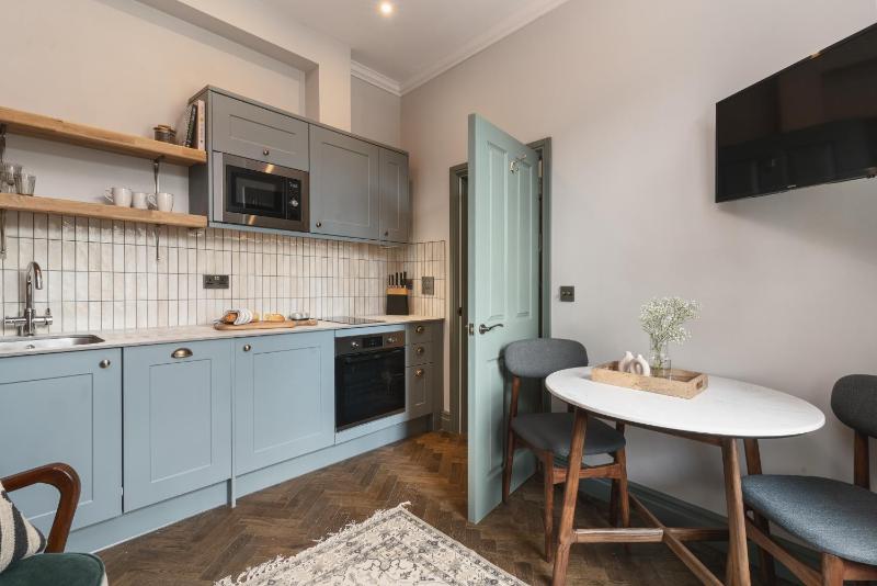 Your Apartment | Cotham Arms - Studio (SK) - image 11