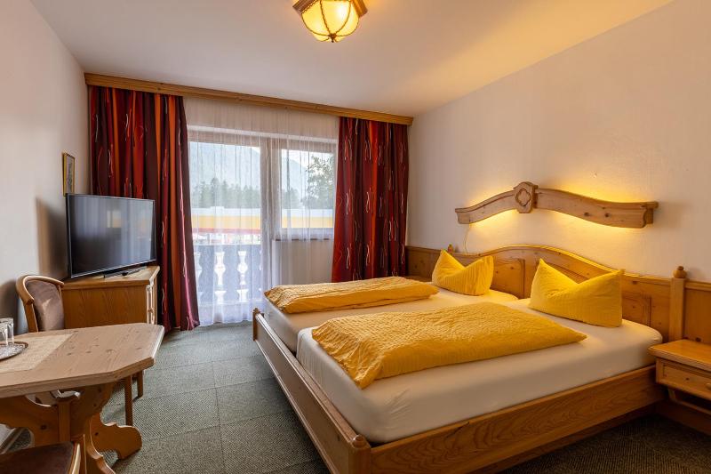 Double Room image 2