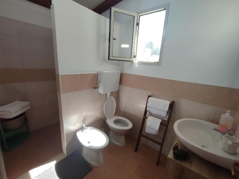 Standard Double Room image 2