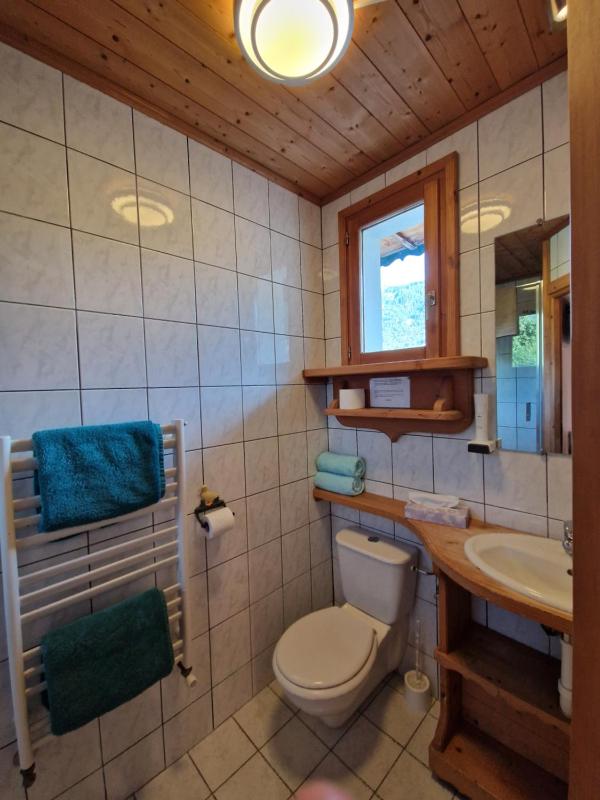 Small Twin Room image 3