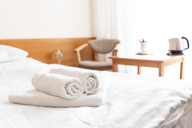 Standard Double Room image 1