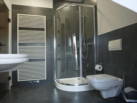 Single Room image 2