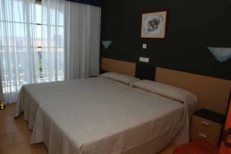 Two-Bedroom Apartment (5 Adults + 1 Child) image 3