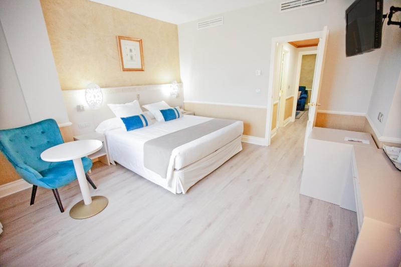 Junior Suite image 3