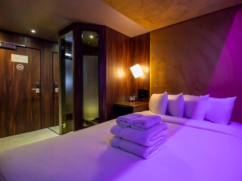 Standard  Double Room - no window image 1