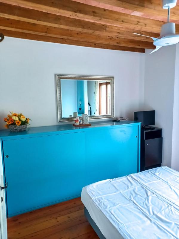 Quadruple Room with Terrace image 1