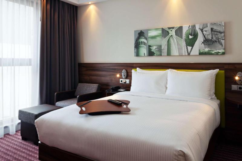 Hampton By Hilton Swinoujscie - image 26
