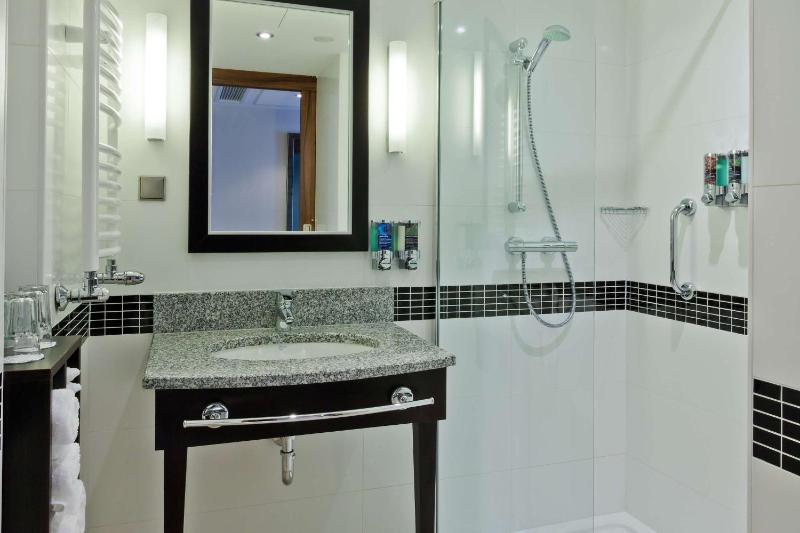 Hampton By Hilton Swinoujscie - image 36