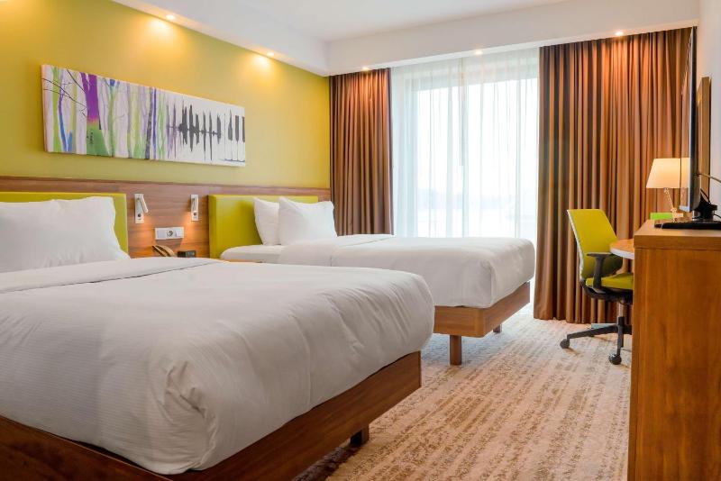 Twin Room image 1
