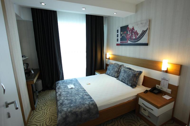 Single Room image 4