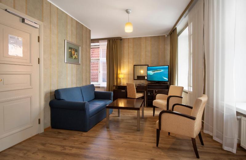 Standard Double Room - Classical Side Building image 4
